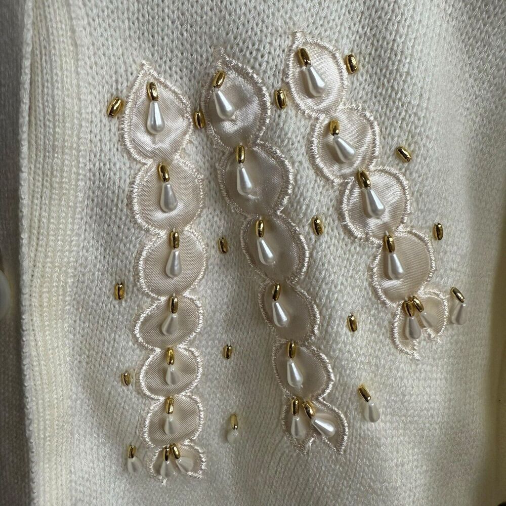 Vtg 60s Cardigan Women's Ivory Gold Pearl Beads Ornate Buttons Medium - Picture 2 of 8